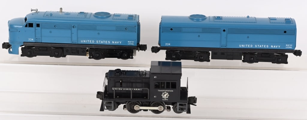 LIONEL US NAVY 224 AB UNITS & 41 US ARMY DIESEL (1 of 3)