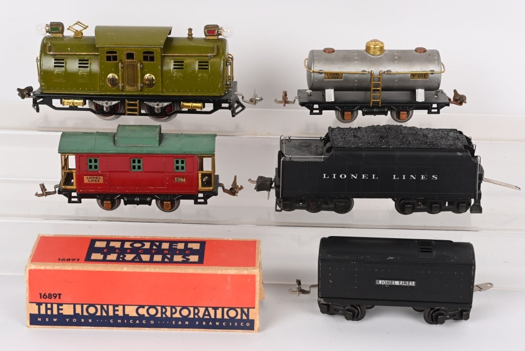 LIONEL O GAUGE MISC. TRAIN LOT (1 of 2)