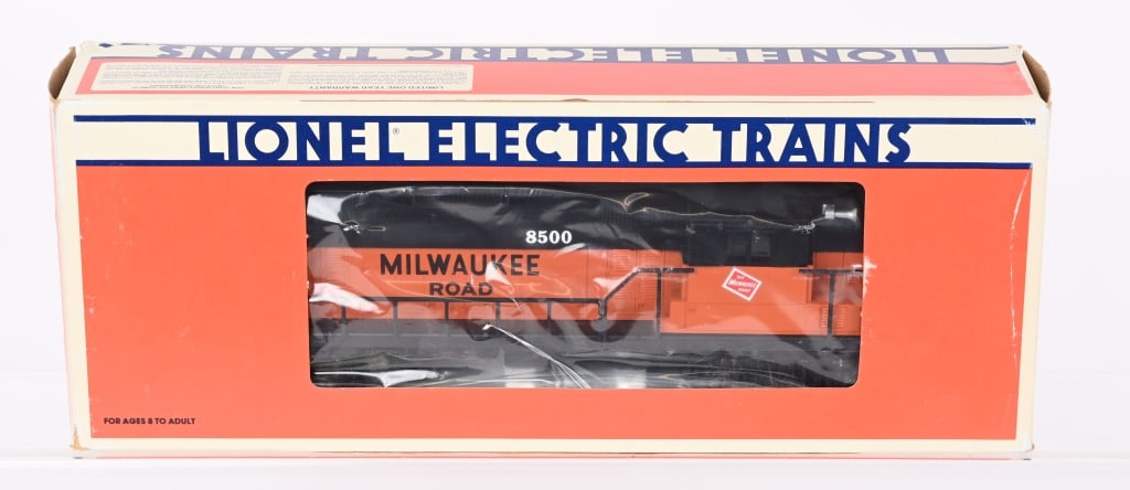 LIONEL MILWAUKEE ROAD GP9 DIESEL w/ BOX: Excellent in the original box. Untested. 14" Excellent