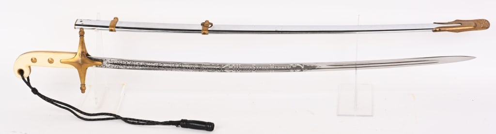 USMC MAMELUKE OFFICERS SWORD BY H&H: German made, USMC Officer Mameluke sword. Nice clean blade. Blade marker marked by H&H logo (Hilborn Hamburger Inc. New York). Also, marked USMC Serial No. 323 on back edge of blade. This has double e