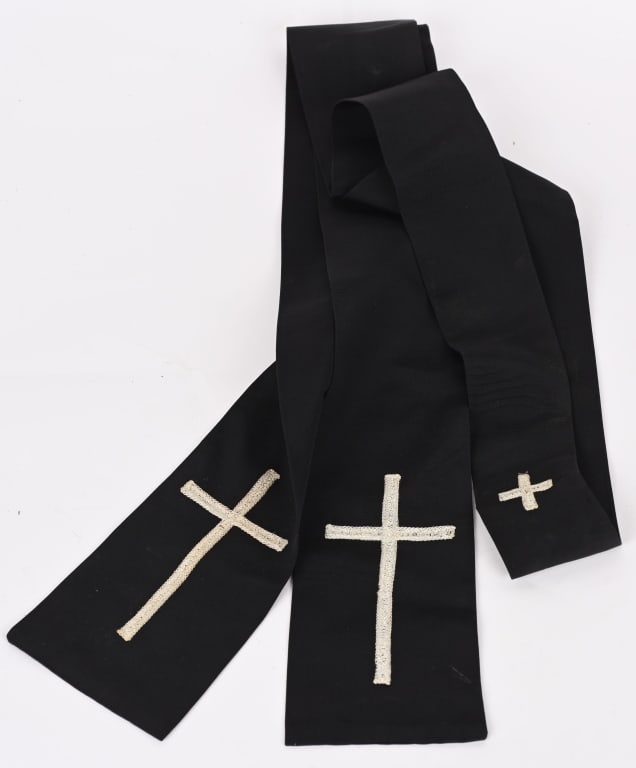 WWII US ARMY CHRISTIAN CHAPLAIN ISSUE STOLE SCARF: US Army Christian Chaplain scarf, worn by Christian chaplains when leading worship services. The Scarf was an optional item, but could be drawn from QMC services if necessary. Official designation was