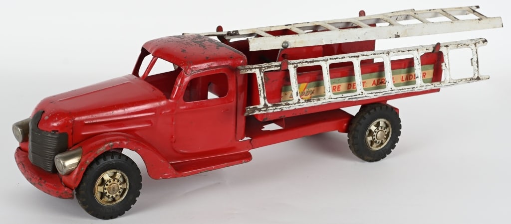 BUDDY L FIRE DEPT AERIAL LADDER TRUCK: Buddy L Fire Dept Aerial Ladder Truck. All original and complete with ladders. Has some loss. 25" Very Good