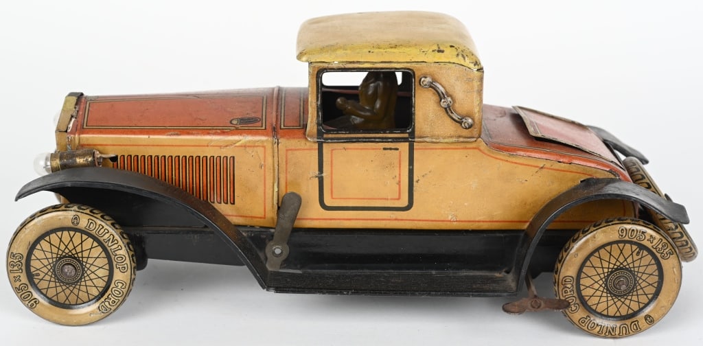 TIPP TIN WINDUP ROADSTER w/ ELECTRIC HEADLIGHTS (1 of 7)