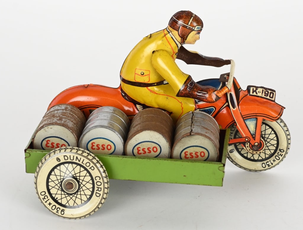 HUKI TIN MOTORCYCLE w/ DELIVERY CART (1 of 6)