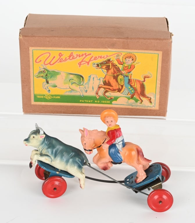 JAPAN CELLULOID WINDUP WESTERN HERO w/ BOX (1 of 3)