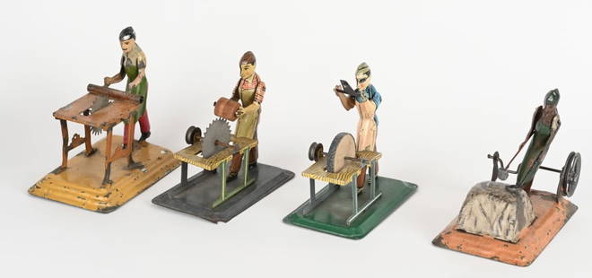 4- STEAM TOY ACCESSORIES: Nice lot of Men Working with Tools. All original. Excellent