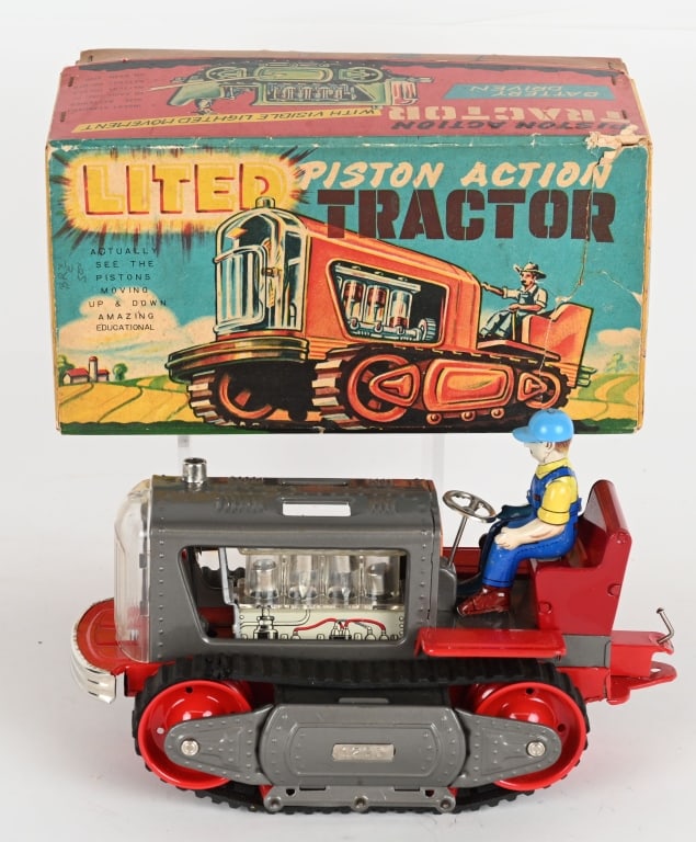 JAPAN BATTERY OP PISTON ACTION TRACTOR w/ BOX (1 of 7)