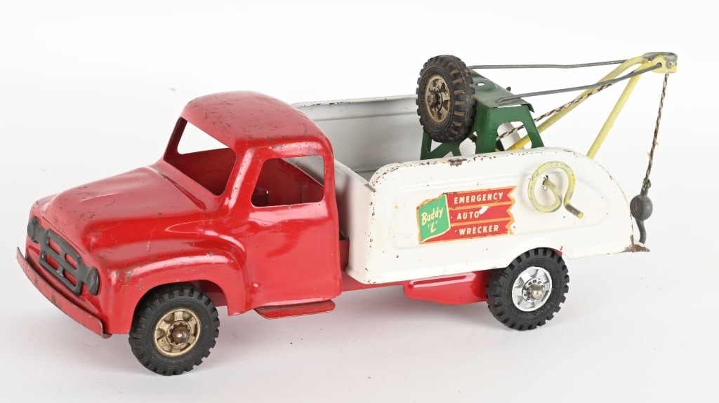 BUDDY L AUTO WRECKER (1 of 5)