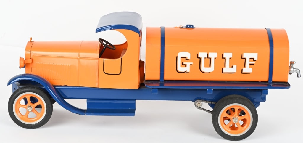 TURNER LINCOLN CUSTOM GULF TANK TRUCK (1 of 7)