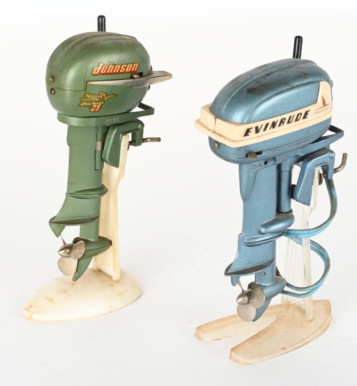 EVINRUDE & JOHNSON OUTBOARD MOTORS (1 of 4)