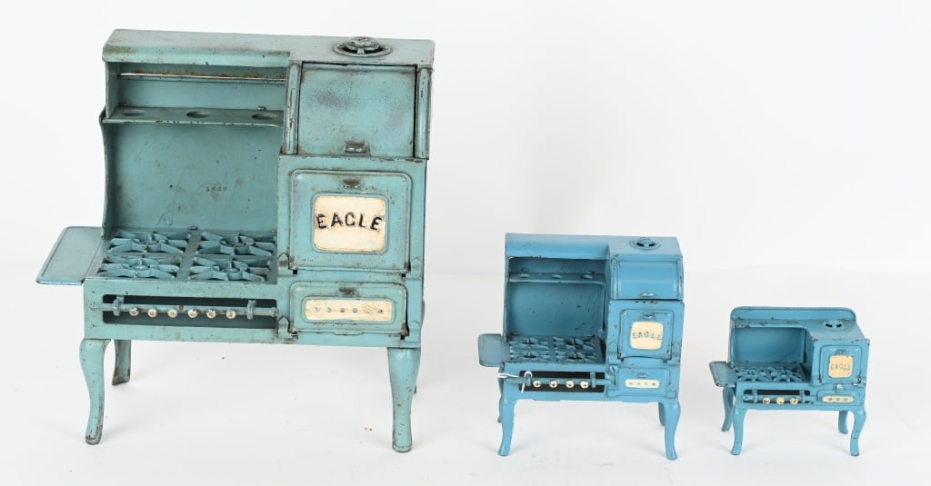 3 Eagle Cast Iron Child's Toy Stoves Auction