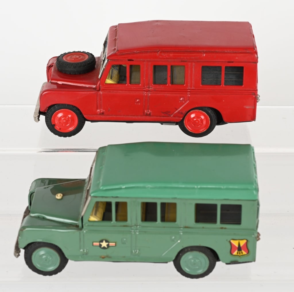 2- BANDAI TIN FRICTION LAND ROVERS (1 of 4)