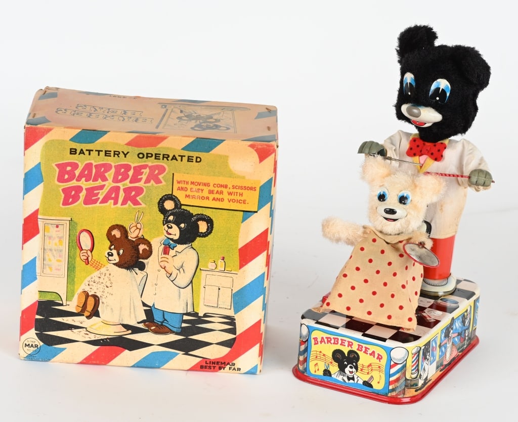 JAPAN BATTERY OP BARBER BEAR w/ BOX (1 of 8)