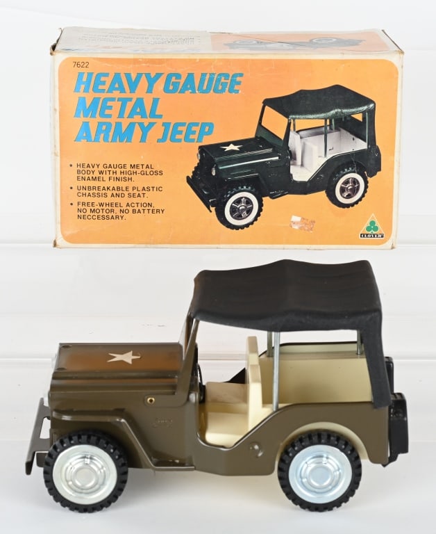 CLOVER METAL ARMY JEEP w/ BOX (1 of 7)