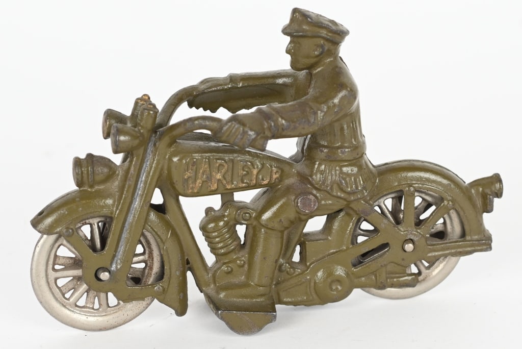 HUBLEY CAST IRON HARLEY JR. SOLO MOTORCYCLE: All original condition with iron wheels. No cracks or repairs. 5 1/2" Excellent