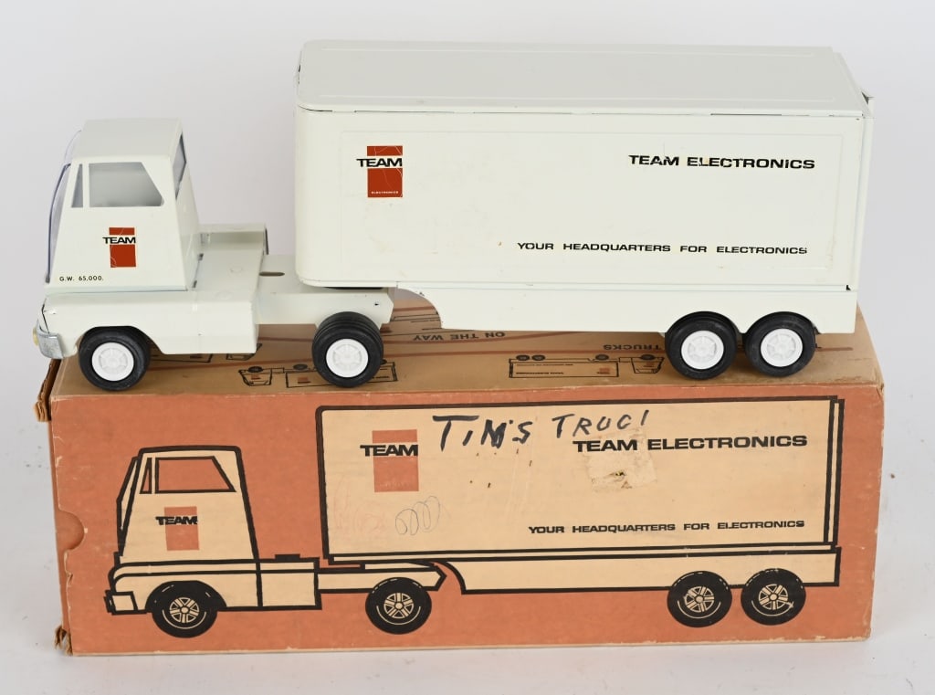 TONKA TEAM ELECTRONICS SEMI TRUCK w/ BOX (1 of 6)