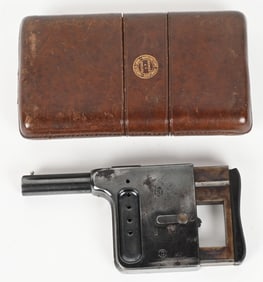 FINE GAULOIS SQUEEZER PALM PISTOL W/ CASE