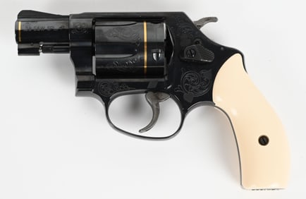 SMITH & WESSON MODEL 36-10 TEXAS HOLDEM EDITION