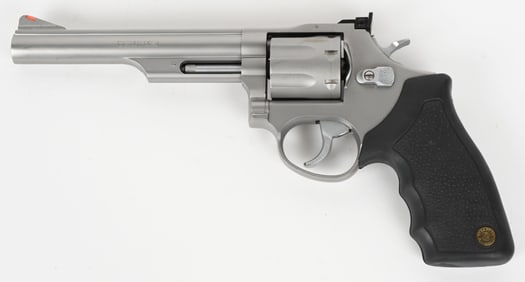 TAURUS MODEL 66 DOUBLE ACTION REVOLVER