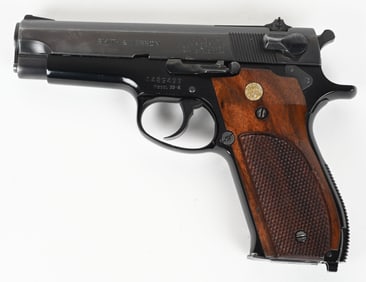 SMITH & WESSON MODEL 39-2 SEMI AUTO PISTOL IN 9MM