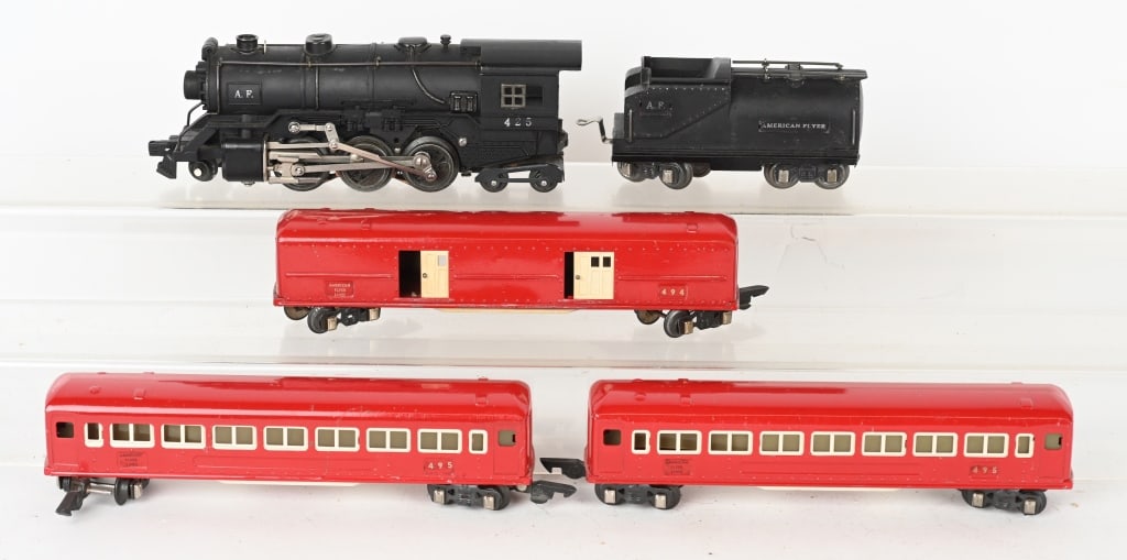 AMERICAN FLYER 475 LOCOMOTIVE, TENDER & 3 CARS: Includes 475 Locomotive, Tender and Passenger cars 2 No. 495 and 494. Very Good-Excellent