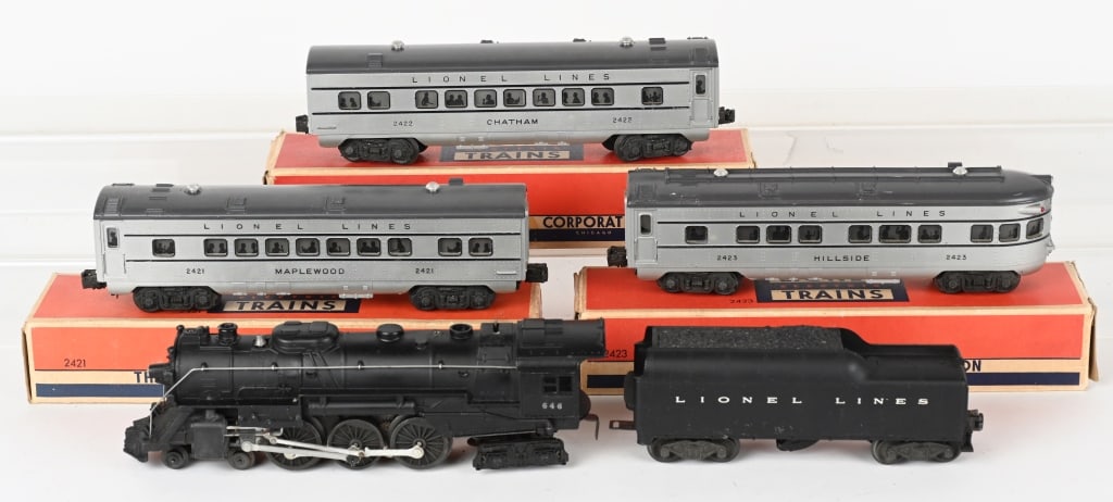LIONEL 646 LOCOMOTIVE, TENDER & 3 CARS w/ BOXES: Includes 646 Locomotive, 2046W Tender, and passenger cars Nos: 2431, 2422, and 2423. The cars are boxed. Excellent