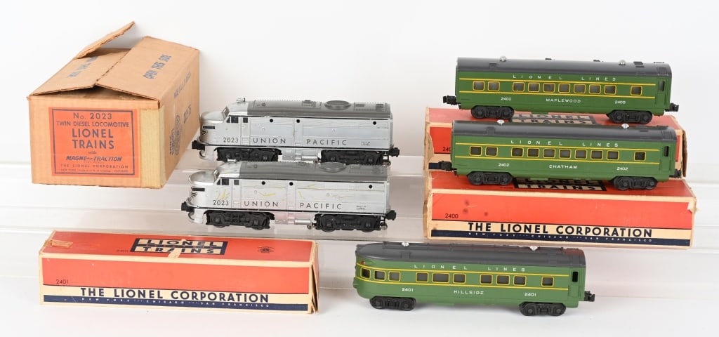 LIONEL 2023 DIESEL AB, & CARS w/ BOXES: Includes 2023 Union Pacific Diesel AB units, along with passenger cars Nos: 2400, 2401 and 2402. All have boxes. Excellent