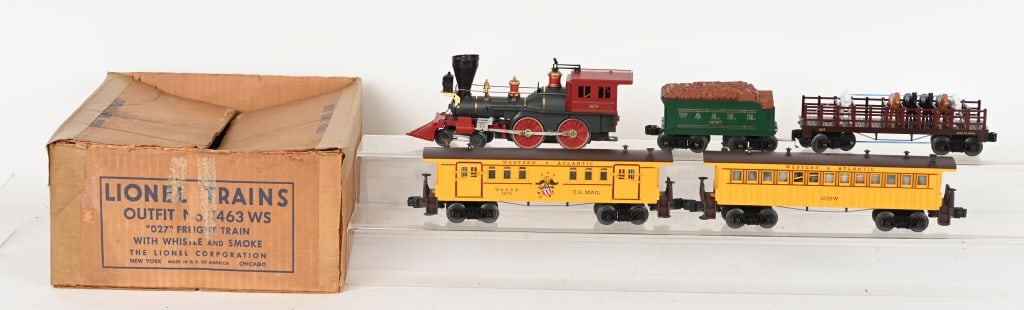 LIONEL 1872 LOCOMOTIVE, TENDER & 3 CARS: Lot includes 1872 General Locomotive, 1872T Tender, and cars Nos: 1876, 1875W and 1877. The box is for a 1463 Set. Excellent