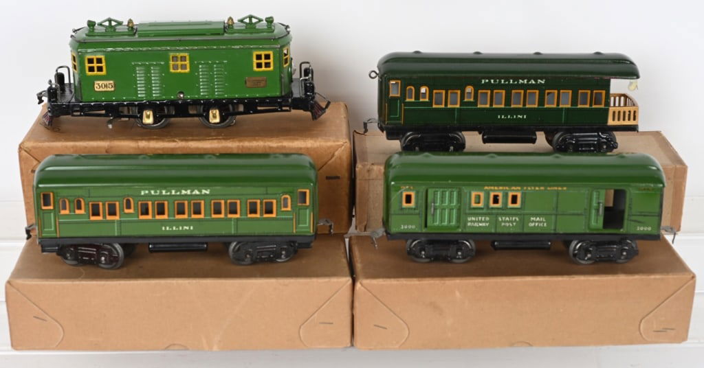 AMERICAN FLYER 3015 ENGINE, & 3 CARS w/ BOXES: Includes 3015 Engine, along with Baggage car, Pullman car and Observation car. All with boxes Excellent