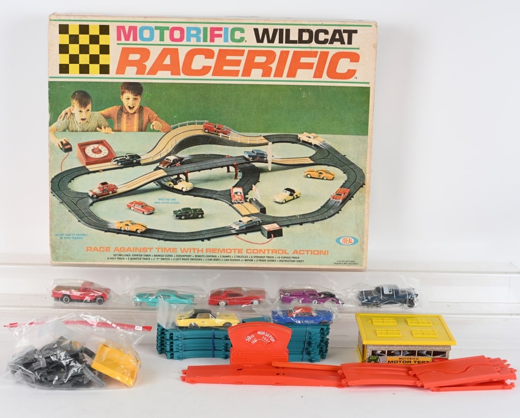 IDEAL MOTORIFIC WILDCAT RACE SET w/ BOX, & MORE: Includes a Motorific race set in box, along with a large assortment of bodies, motors, and other parts. Very Good-Excellent
