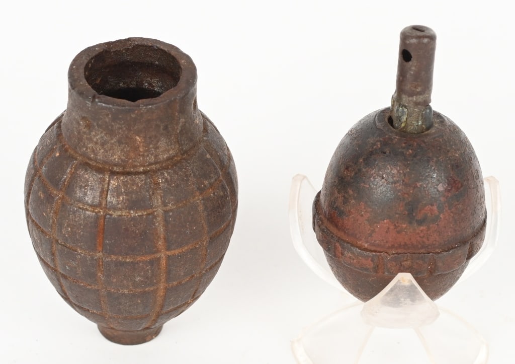 WW1 IMPERIAL GERMAN & FRENCH CITRON GRENADE LOT: WW1 German & French Grenade lot to include 1) WWI FRENCH CITRON FOUG GRENADE. Very rare early WWI French Citron Foug hand grenade model 1916. A defensive grenade, cast iron, shaped like a le