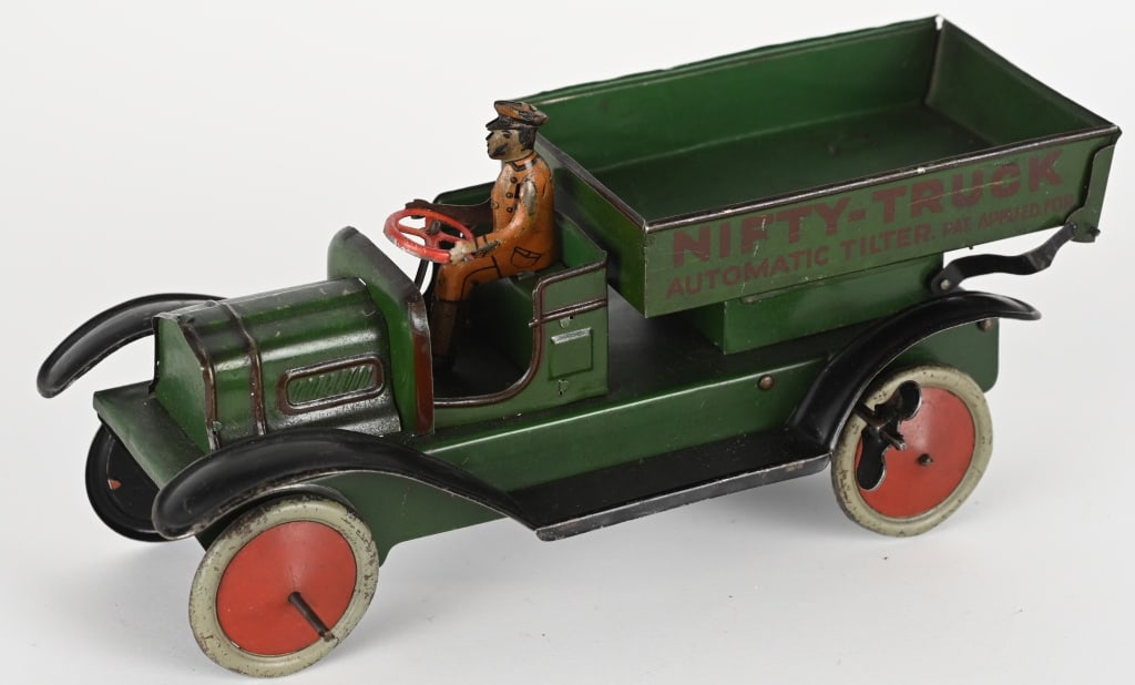 NIFTY TIN WINDUP AUTOMATIC DUMP TRUCK (1 of 6)