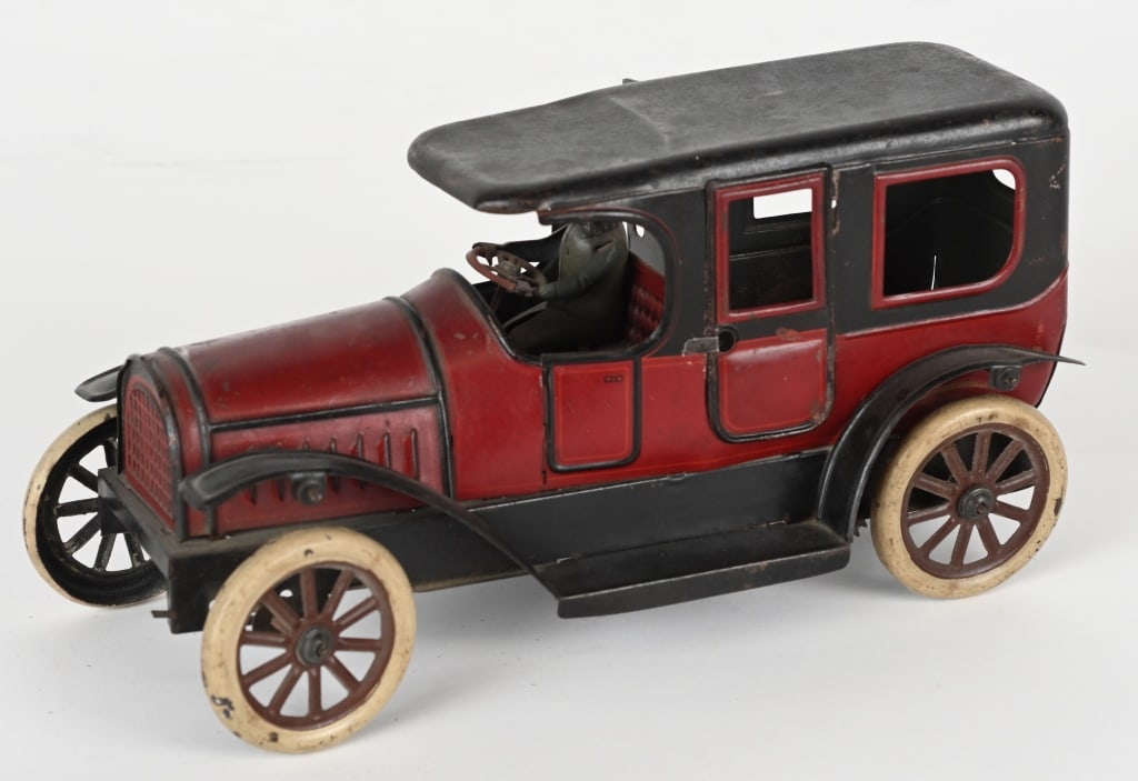 KARL BUBB TIN CLOCKWORK LIMOUSINE (1 of 5)