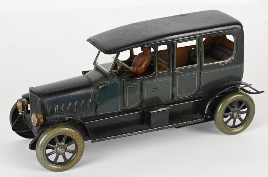 DISTLER CLOCKWORK LIMOUSINE (1 of 6)