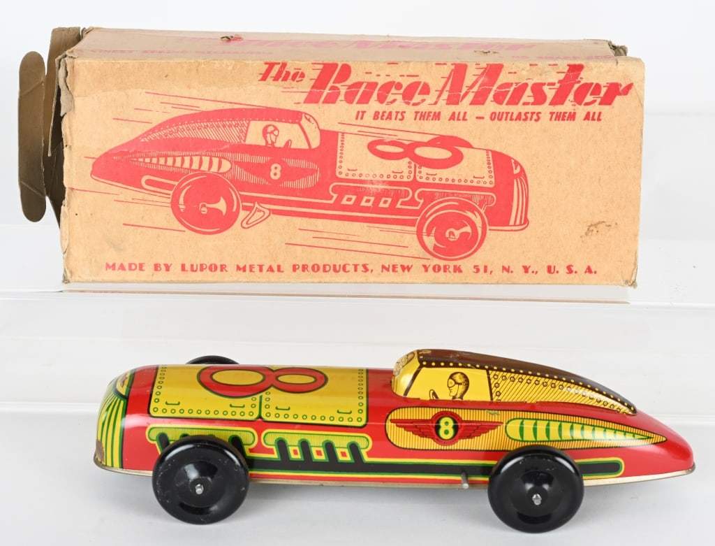 METAL PRODUCTS TIN WINDUP #8 RACE CAR w/ BOX (1 of 7)