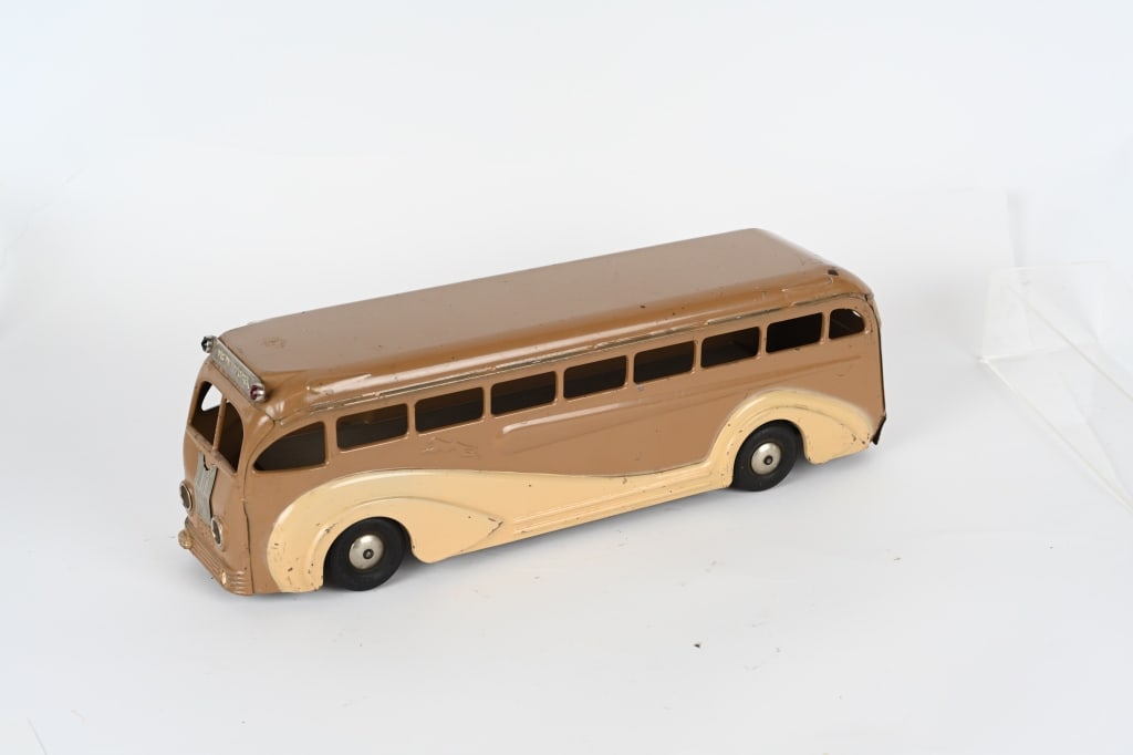 KINGSBURY CLOCKWORK GREYHOUND BUS (1 of 5)