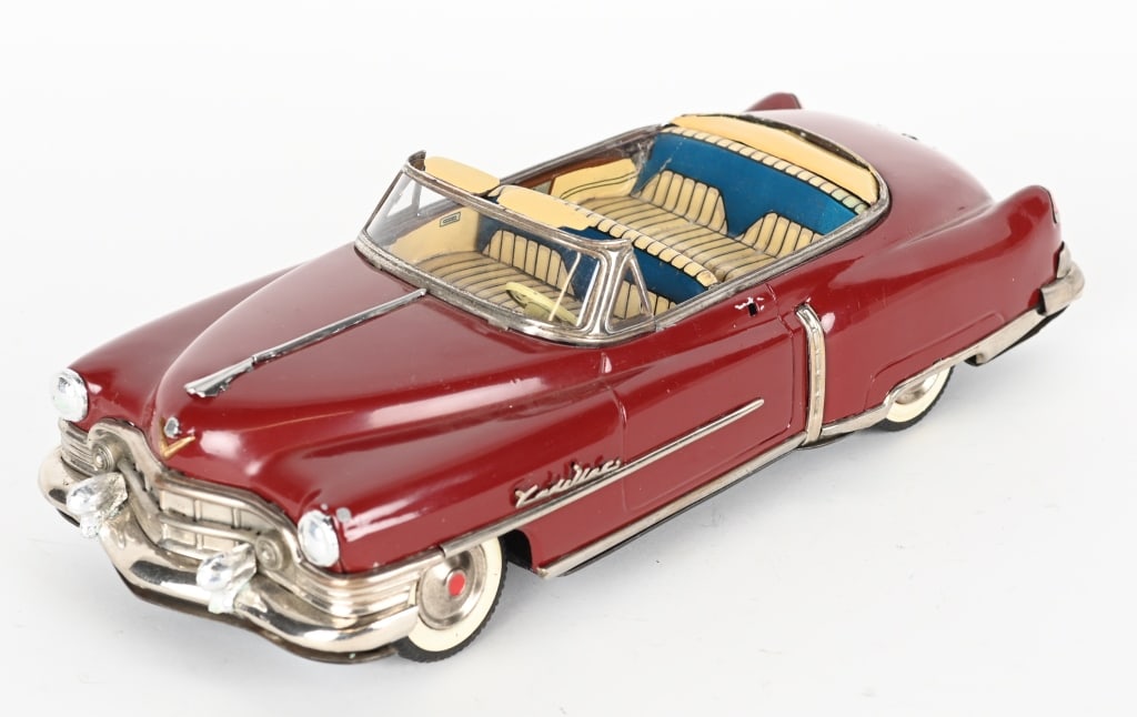 MARUSAN TIN FRICTION CADILLAC CONVERTIBLE (1 of 5)