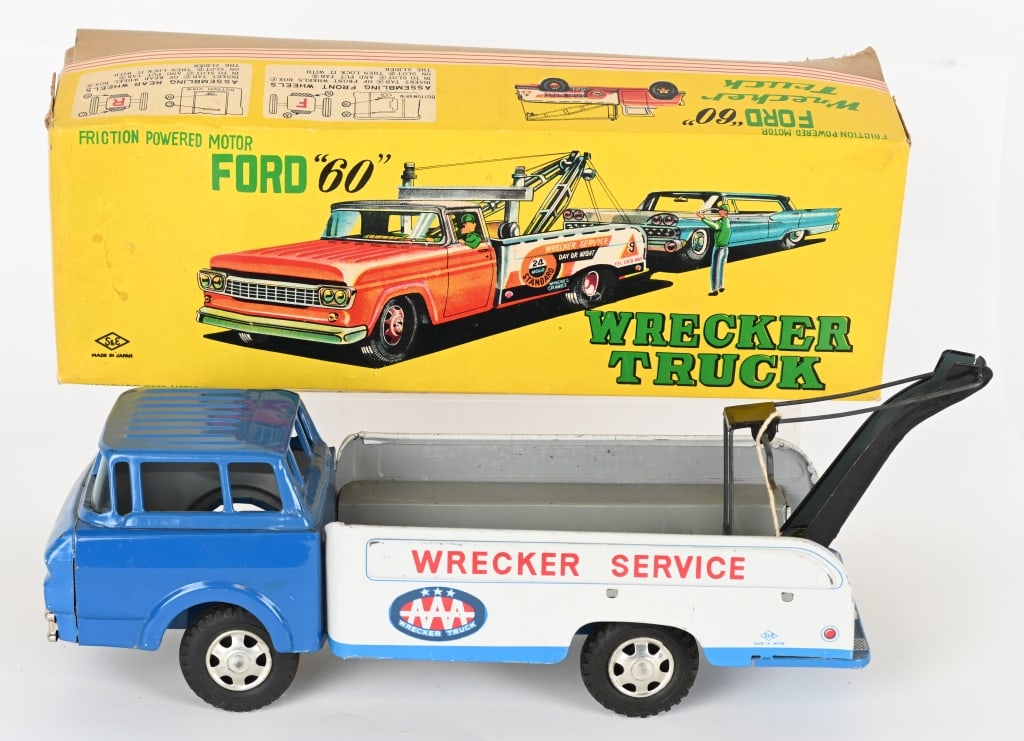 JAPAN TIN FRICTION 1960 FORD WRECKER TRUCK w/ BOX (1 of 7)