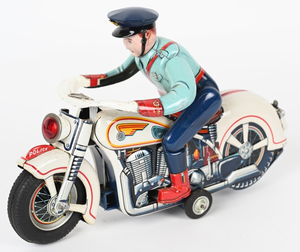 JAPAN BATTERY OP POLICE MOTORCYCLE (1 of 5)