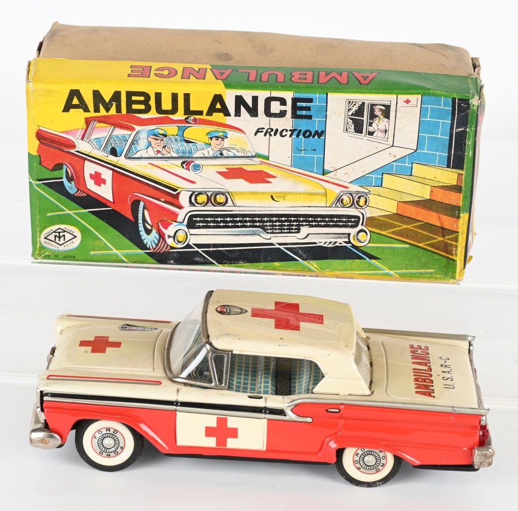 MT TIN FRICTION FORD AMBULANCE w/ BOX (1 of 8)