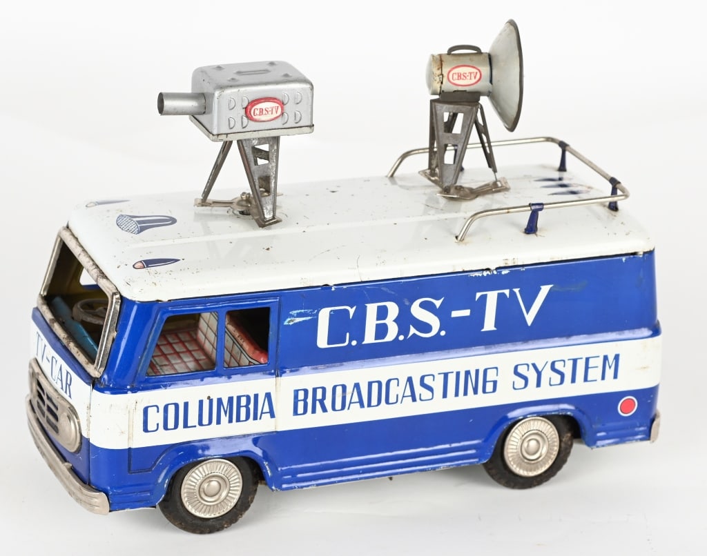 JAPAN TIN FRICTION CBS TV CAR (1 of 5)