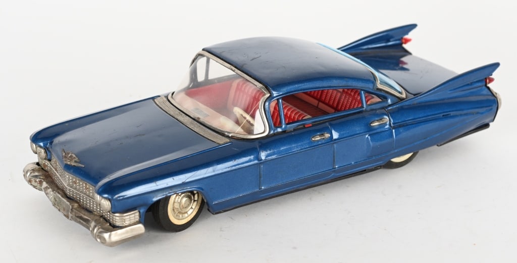 BANDAI TIN FRICTION 1959 CADILLAC (1 of 5)