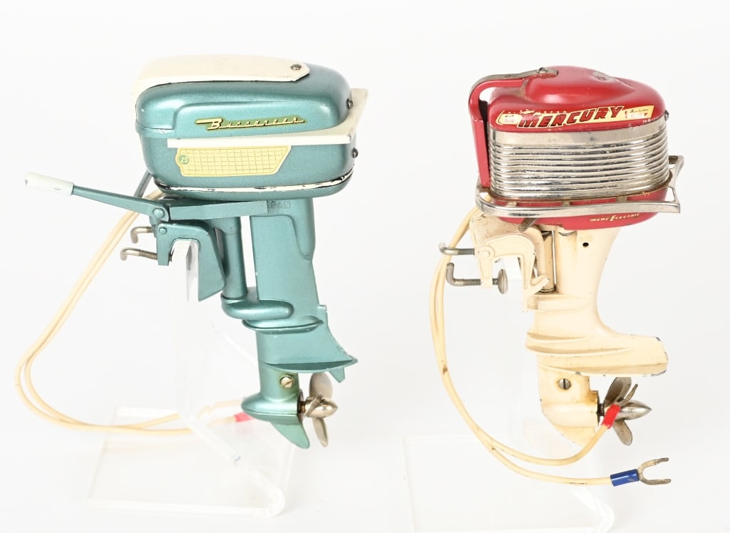 2- BATTERY OPERATED OUTBOARD BOAT MOTORS (1 of 4)