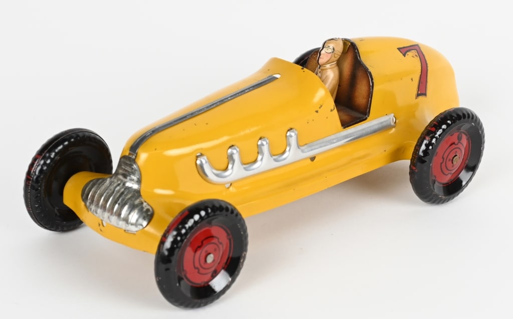MARX PRESSED STEEL #7 RACE CAR (1 of 6)