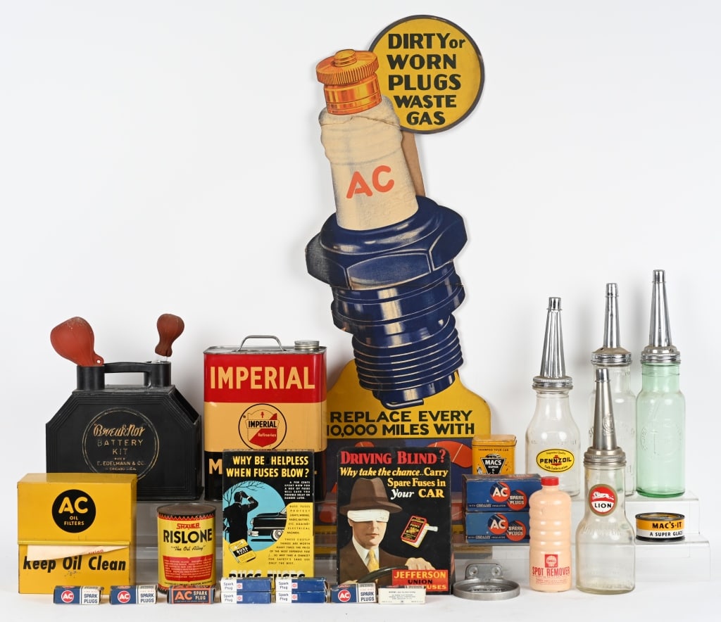 LOT OF AUTOMOTIVE ITEMS (1 of 6)