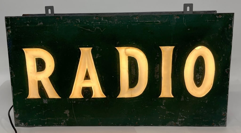 1900s MILK GLASS LIGHTUP RADIO SIGN (1 of 2)