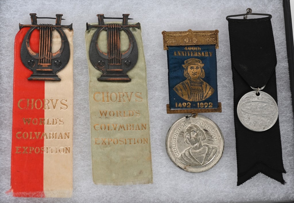 1893 World's Fair 2 CHILDRENS CHORUS BADGES + 2 (1 of 3)