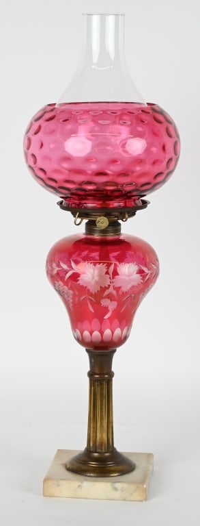 VINTAGE CRANBERRY PEDESTAL OIL LAMP (1 of 6)