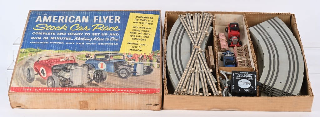 AMERICAN FLYER STOCK CAR RACE w/ BOX (1 of 5)