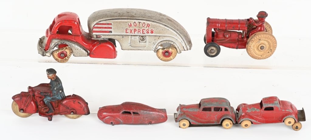 VINTAGE TOY VEHICLE LOT, CAST IRON & MORE (1 of 3)